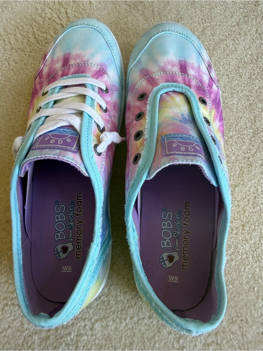 Skechers BOBS Women’s Tie-Dye Slip-On Sneakers - Pastel Colours Size 9 NWOT